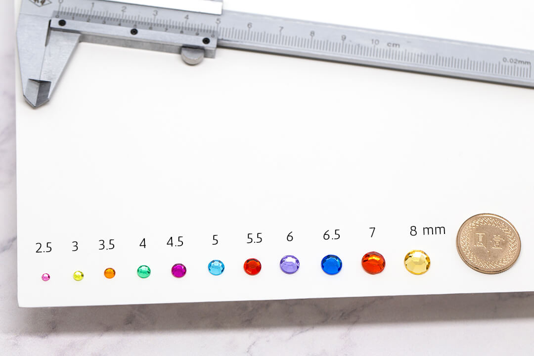 Read more about the article How to measure rhinestones? Stone size chart in mm, ss & pp