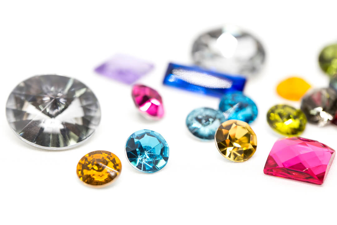 what is a rhinestone-types of rhinestones