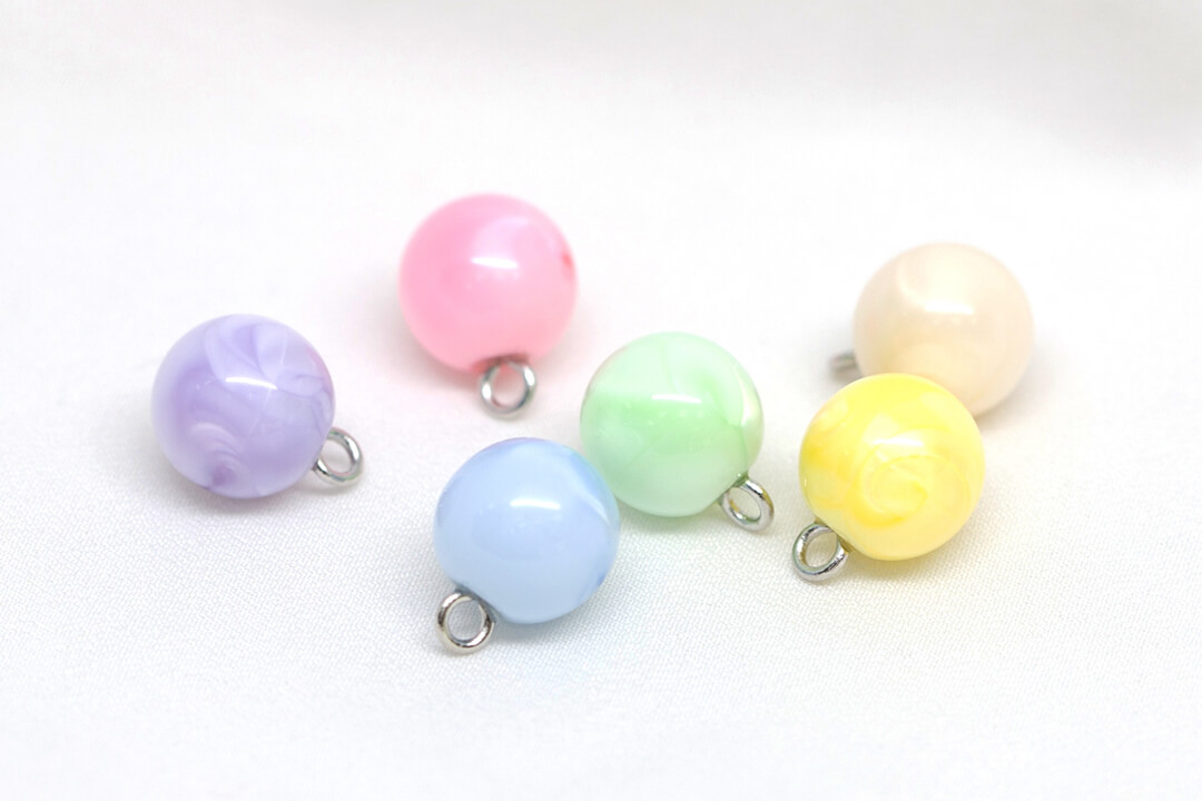 small round pearl buttons