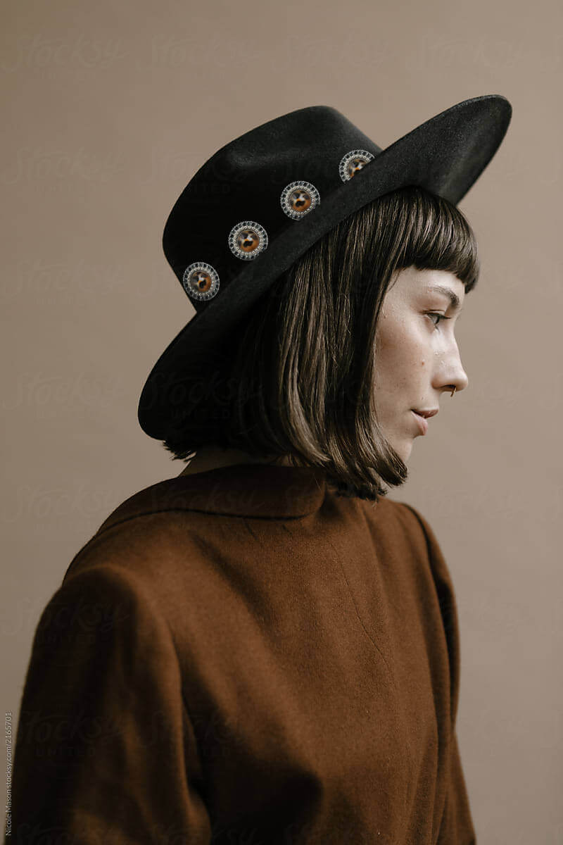 color trends for aw 2020-leopard accessory on a hat